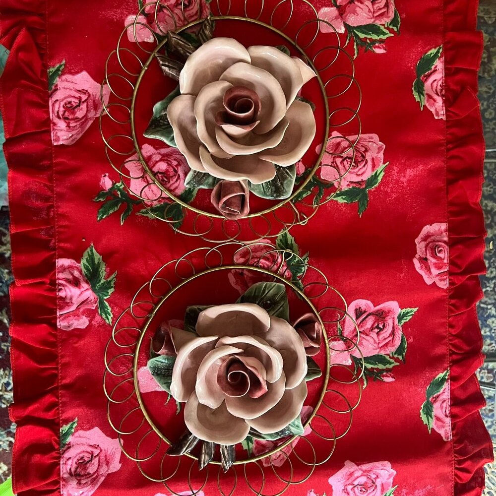 Set of 2 ceramic pink roses wall decor w/gold tone circular spiral frame